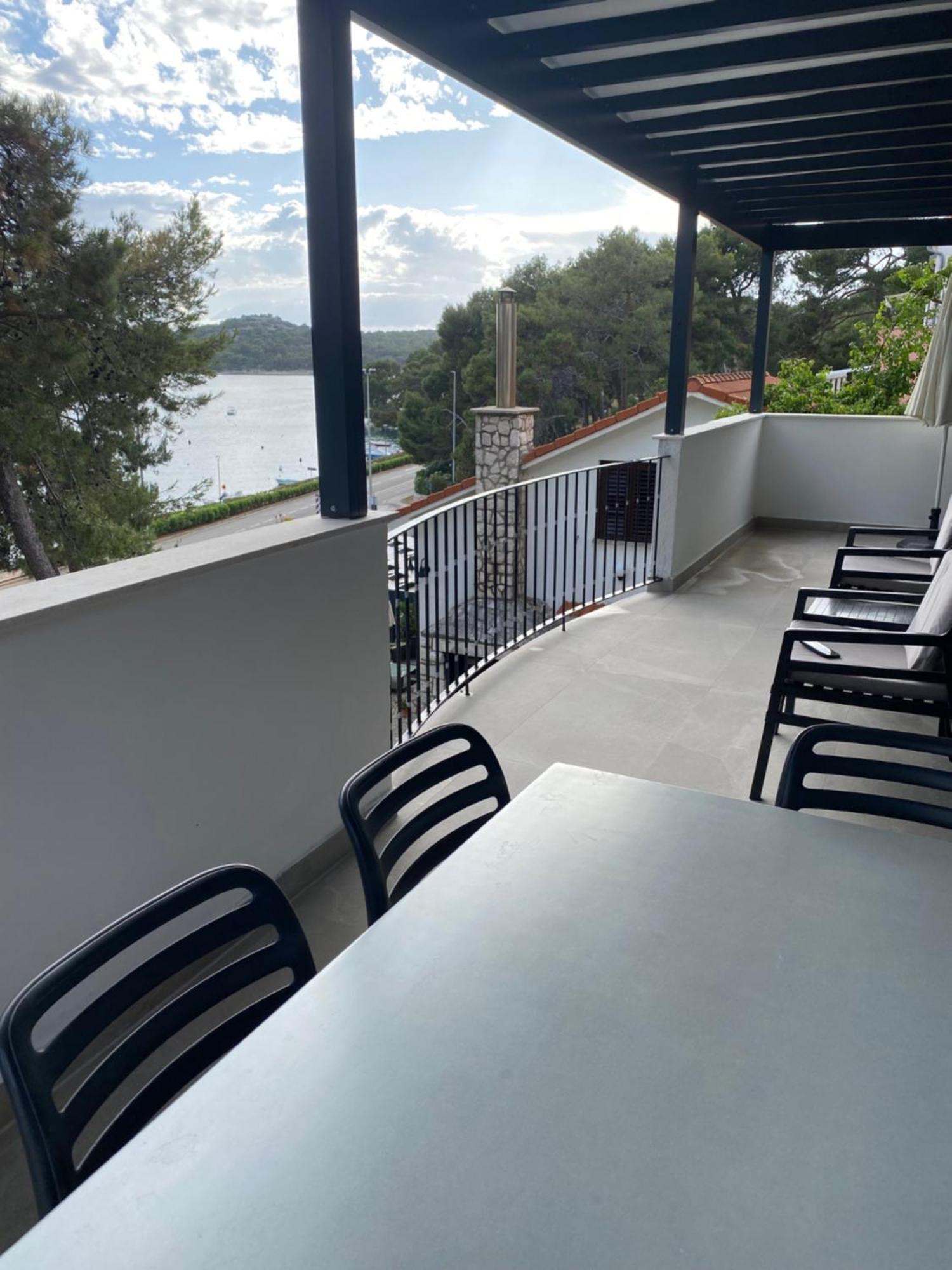 Apartments & Rooms Bianca Mali Lošinj Exteriör bild