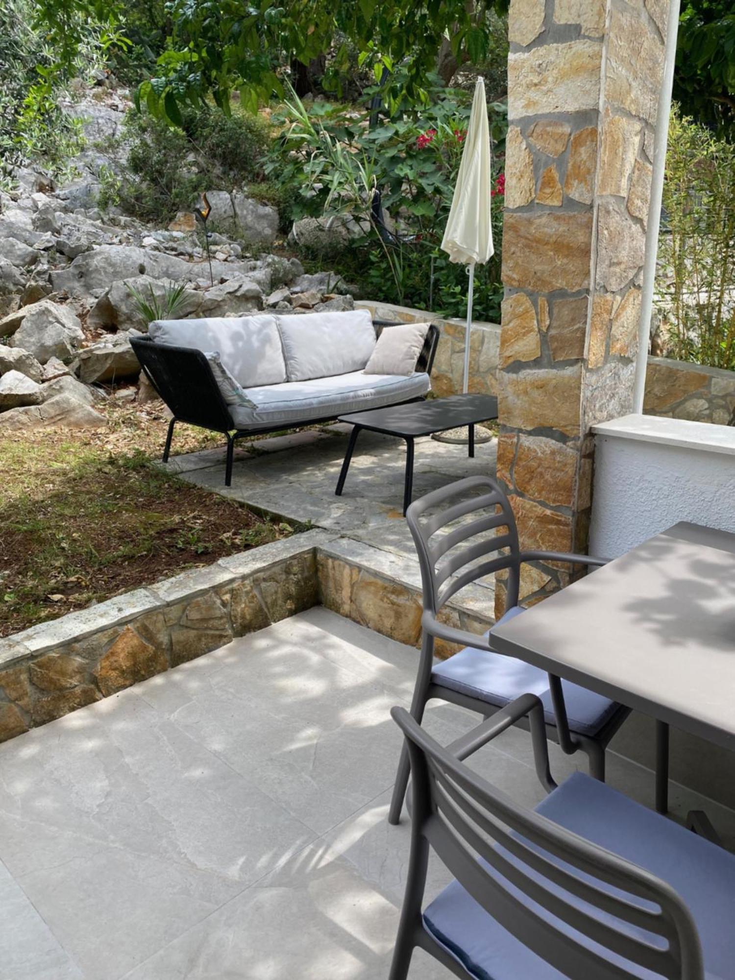Apartments & Rooms Bianca Mali Lošinj Exteriör bild