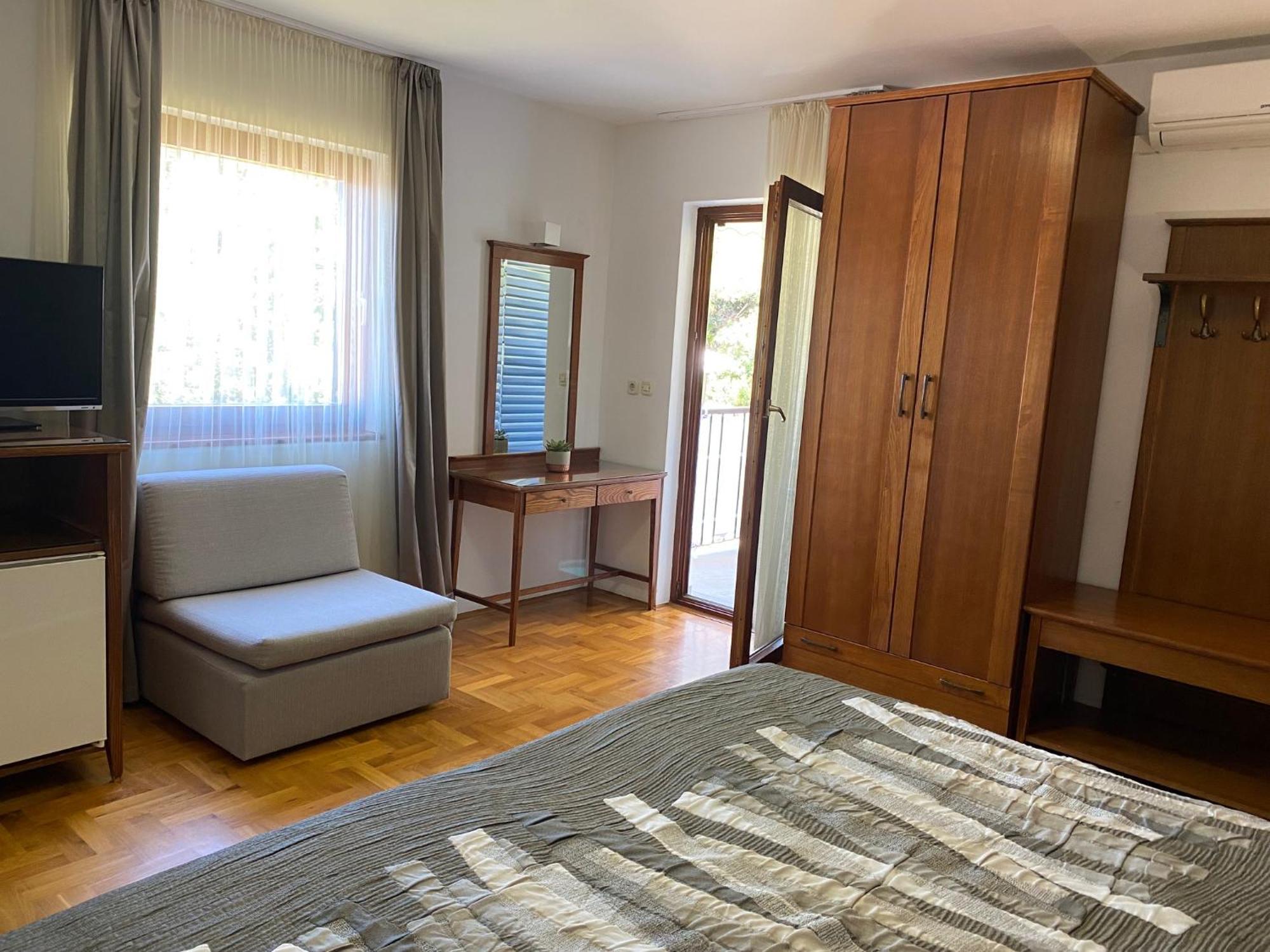 Apartments & Rooms Bianca Mali Lošinj Exteriör bild