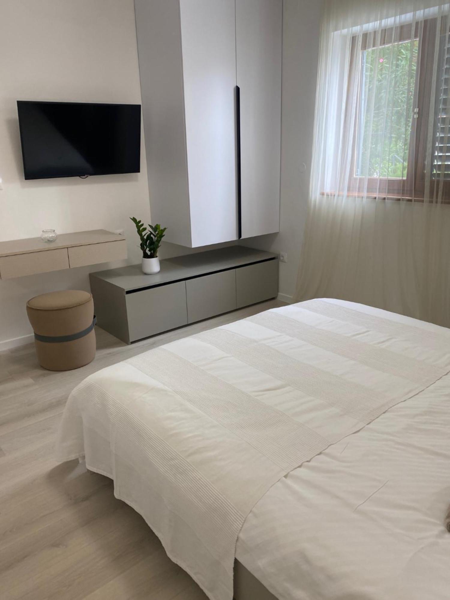 Apartments & Rooms Bianca Mali Lošinj Exteriör bild