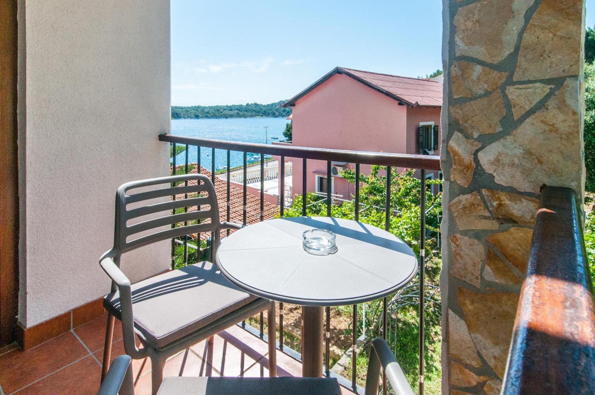 Apartments & Rooms Bianca Mali Lošinj Exteriör bild