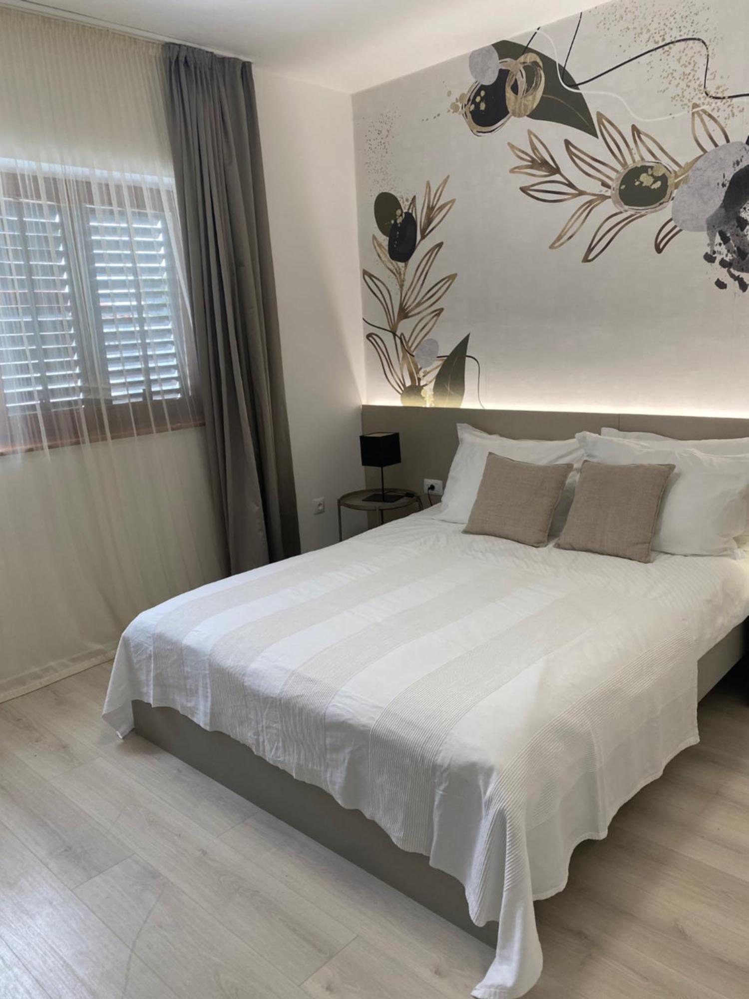 Apartments & Rooms Bianca Mali Lošinj Exteriör bild